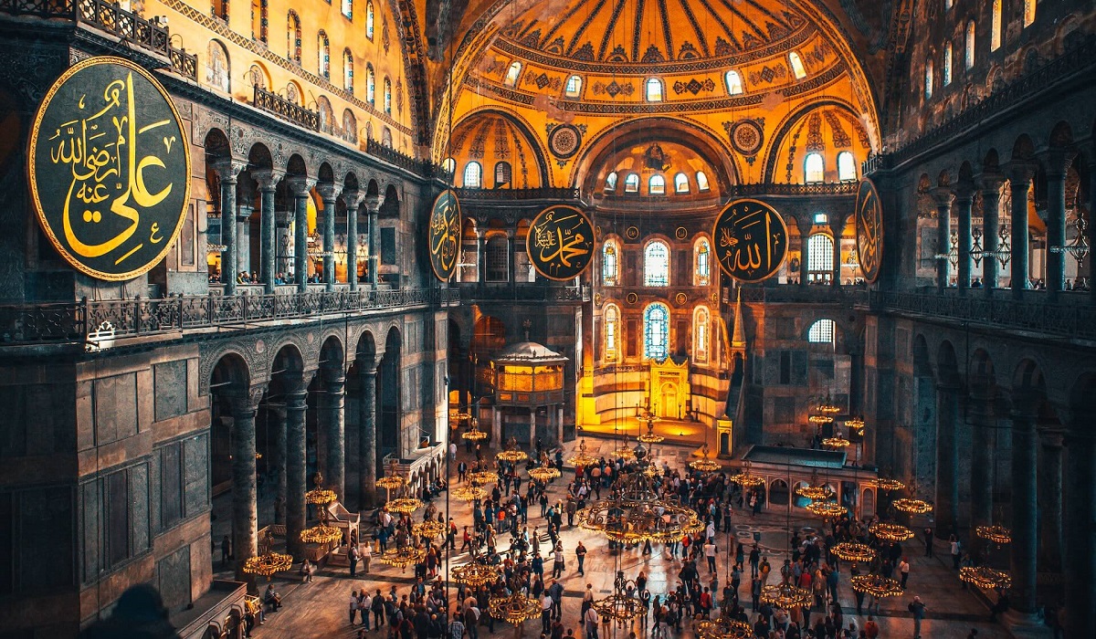 Interior of Ayasofya Hagia Sophia basilica, Istanbul, Turkey