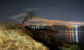 Взрывы и пожар в Севастополе